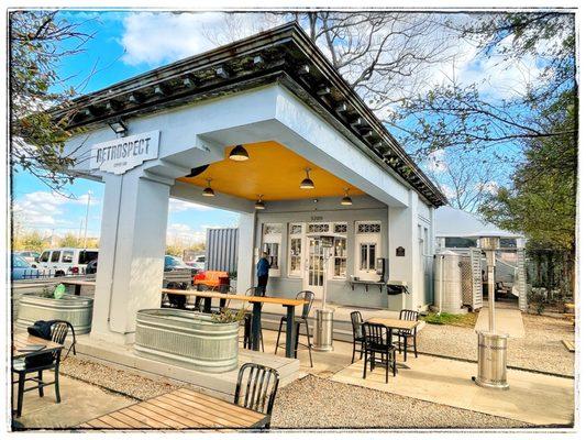 A beautiful historical building in Houston turned in a coffee place.