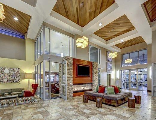 Hilltop Townhomes - Lobby