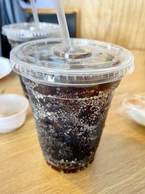 Fountain drinks - one size - unlimited refills, they make their own sweet & unsweetened tea!