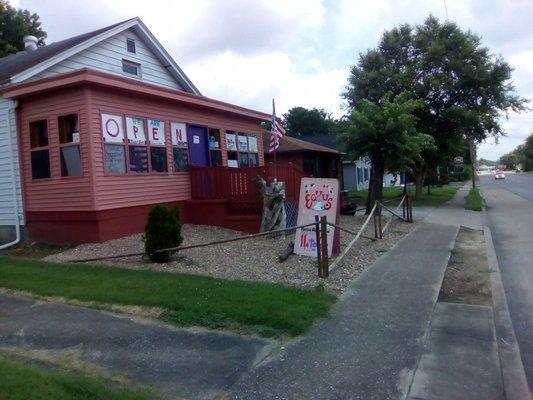 Quaint shoppe