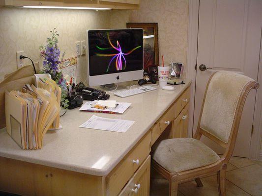 An organized workspace will allow you to improve your time management and productivity.