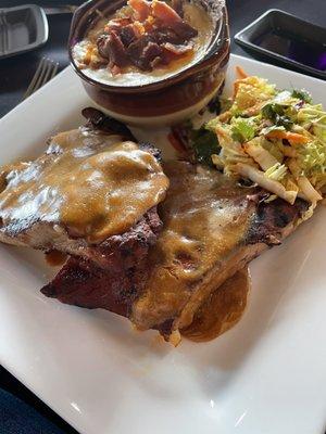 Thai ribs with slaw and Mac and cheese.