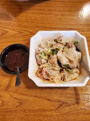 Wontons in Chili Sauce