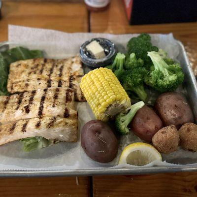 Grilled Catch of the Day (Mahi)