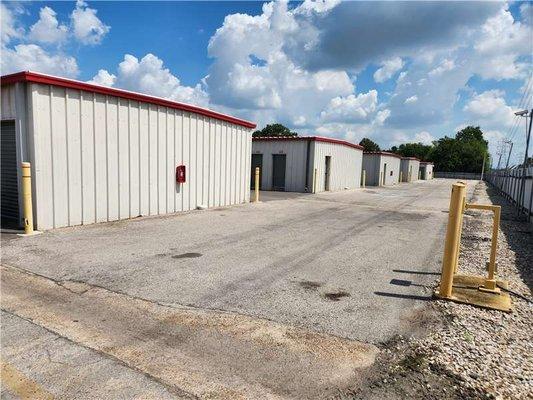 Interior Units - Extra Space Storage at 3412 Garth Rd, Baytown, TX 77521