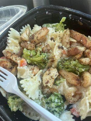 Special of the day: chicken and shrimp Alfredo. Best I have ever had in my life.