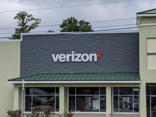 Verizon Authorized Retailer - Cellular Sales