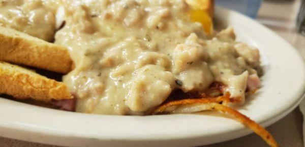 The good sausage gravy.