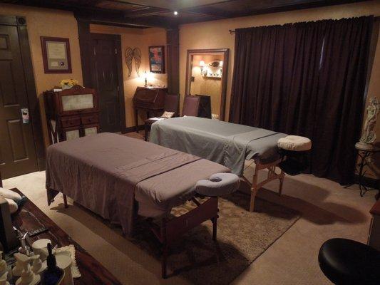 Couples Massage
 Bodyworkbynancy.com
 757-777-0434