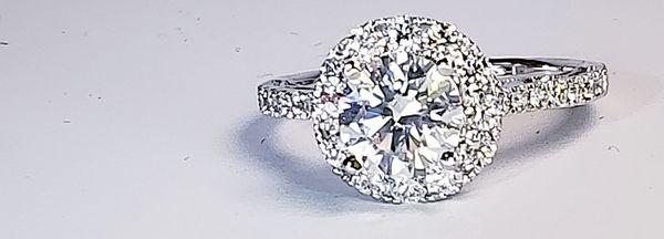 Custom made ladies engagement ring