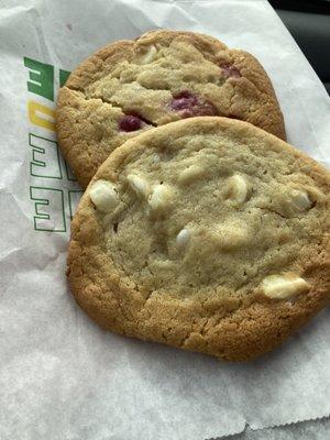 Raspberry Cheesecake Cookies