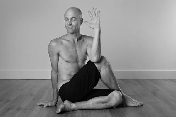 Mike Richardson Yoga | Twisted Yogi