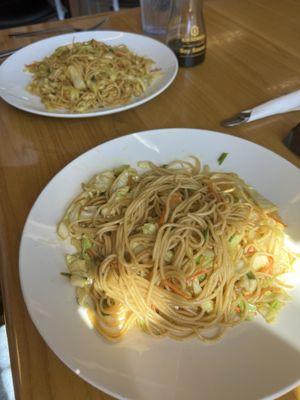 Vegetarian Chowmein & chicken Non Vegetarian Chowmein