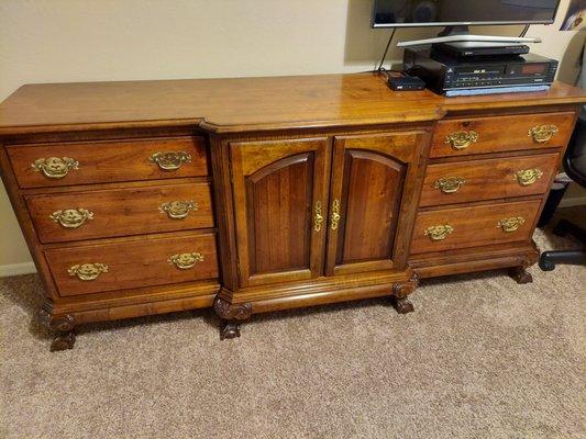 Vintage Century Furniture with 9 drawers