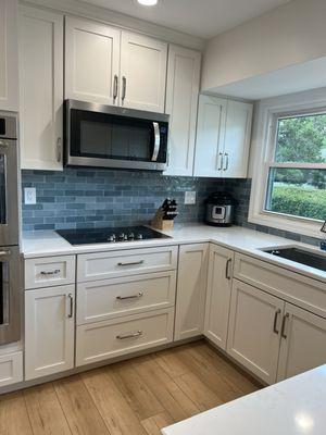 Love the blues in the kitchen backsplash tiles.