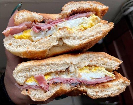 Ham and eggs bagel