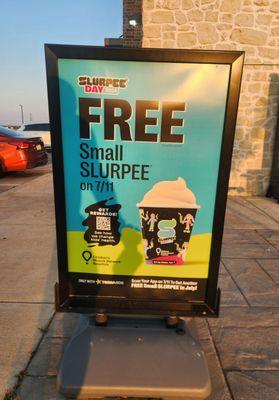 Free small slurpee on 7/11