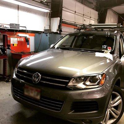 2012 VW Tiguan Full windshield replacement Free estimates and appointments at 303-997-7394