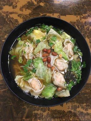 wonton noodle soup