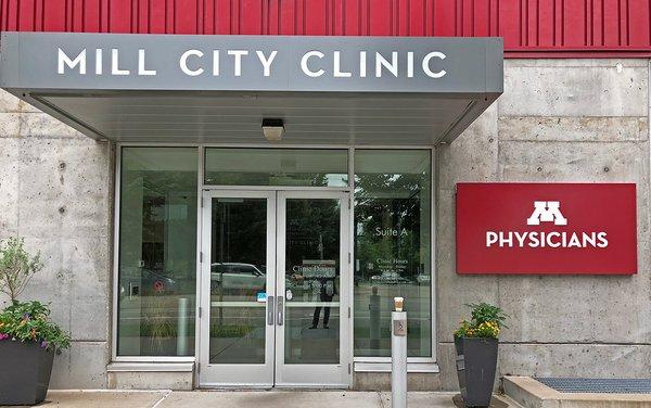 M Physicians Mill City Clinic Front door