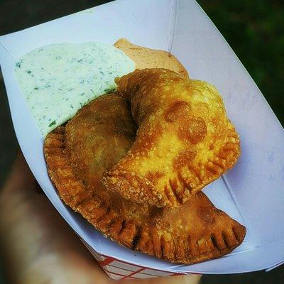 Veggie empanada + chicken empanada