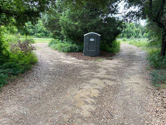 Lone potty