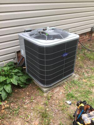 Brand new Air Conditioner installed by Dustin at Tommy Garner.