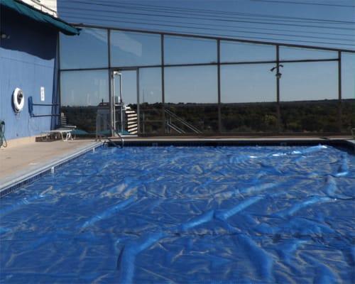 The year around roof-top pool in The Lido.