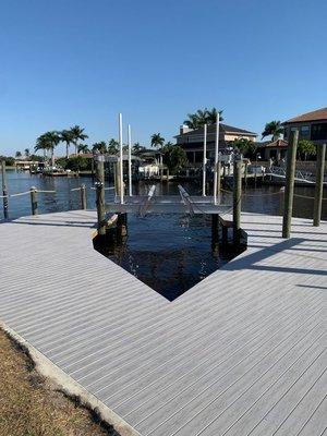 Shoreline Docks & Lifts