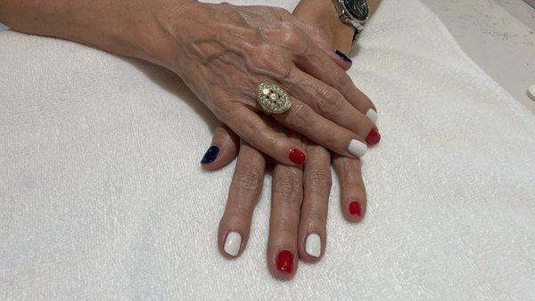 Lara's gel mani by Steven