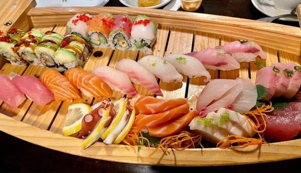 Sushi love boat!