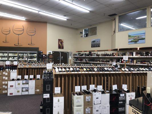 Woodland Hills Wine Company - best wine shop in Los Angeles!