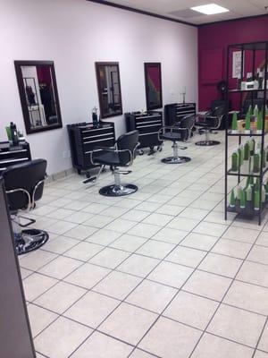 Inside Style Salon...