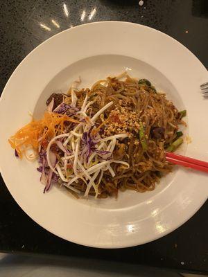 Pad Thai, chicken and beef