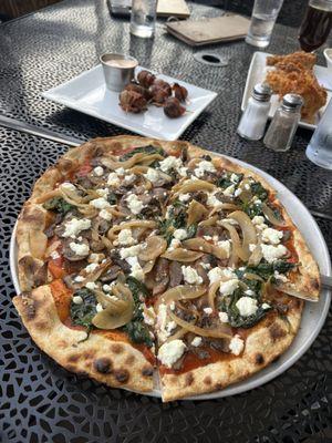 WILD GOAT Pizza