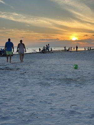 Another sunset picture in Fort Myers Beach