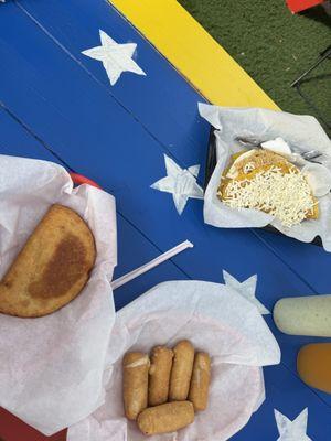 Empanada, tequeños. And cachapa