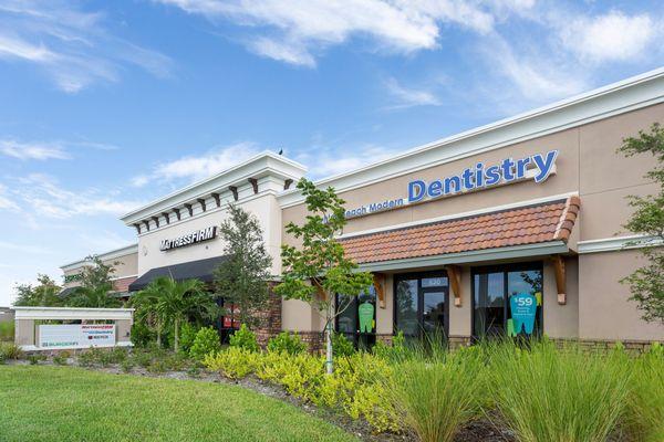 Looking for a family dentist in Boynton Beach, FL? You have come to the right spot!