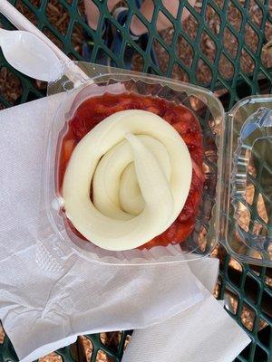 Berry bowl with vanilla cream