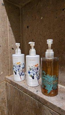 Love the natural fragrances of the shampoo, conditioner and body wash they provide.