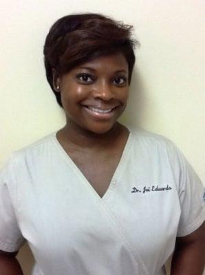 Dr. Edwards graduated from the Medical College of Georgia in 2000 receiving a Doctor of Dental Medicine degree.