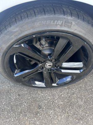 Damage lug nuts