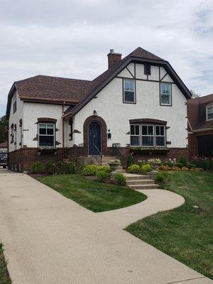 New roof and copper gutters installed in Elmhurst