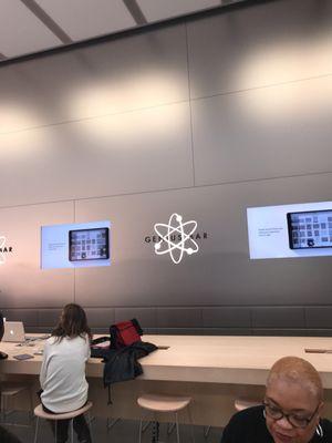 Genius Bar