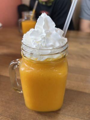 Mango smoothie