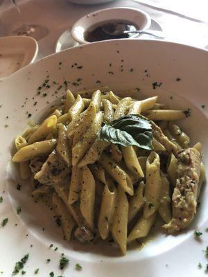 Pesto penne with chicken