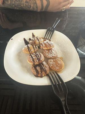 Mini pancakes, chocolate and caramel