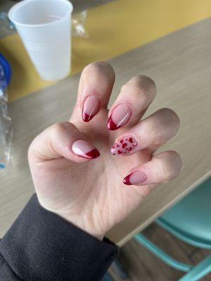 Lilly Nails