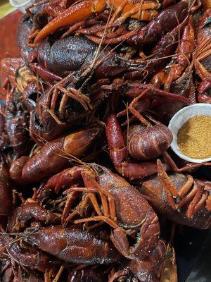 I don't know what they put into them crawfish ... Crawfish so good, it will make you slap yo mama