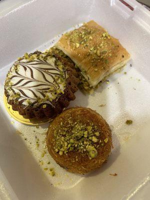 Tart, Baklava, Kunafa/Knafeh